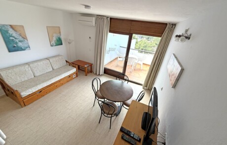 APRYPRTX 04 Living Overhead View - LeibTour: TOP aparthotels in Ibiza