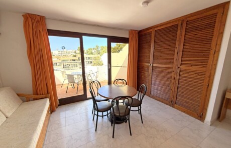 APRYPRTX 53 Living Balcony Doors - LeibTour: TOP aparthotels in Ibiza