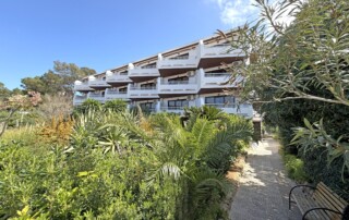 APRYPRTX 60 Building Garden View - LeibTour: TOP aparthotels in Ibiza