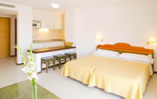 BONLLAP 11 - LeibTour: TOP aparthotels in Ibiza