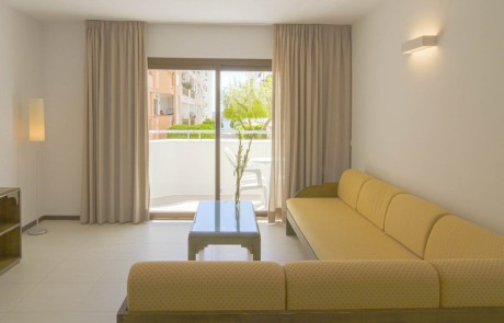 BONLLAP 19 - LeibTour: TOP aparthotels in Ibiza