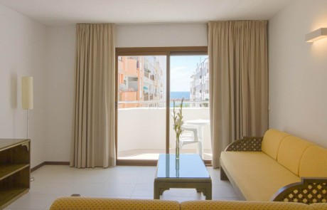 BONLLAP 20 - LeibTour: TOP aparthotels in Ibiza