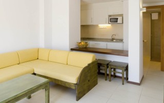 BONLLAP 21 - LeibTour: TOP aparthotels in Ibiza