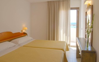 BONLLAP 24 - LeibTour: TOP aparthotels in Ibiza