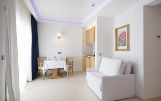 BONMYBOS 5 - LeibTour: TOP aparthotels in Ibiza