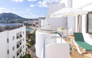 Beautiful Quiet Sea View Apartment Santa Eulalia Bonllap Terrace - LeibTour: TOP aparthotels in Ibiza