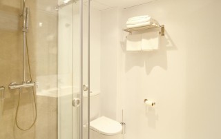 Beautiful quiet apartment Santa eulalia by the sea bonllap bathroom5 - LeibTour: TOP aparthotels in Ibiza