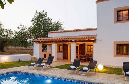 Breathtaking Pool Villa Santa Gertrudis – IBIZA 2 VillaVicen20 - LeibTour: TOP aparthotels in Ibiza
