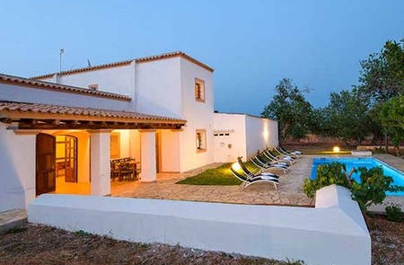 Breathtaking Pool Villa Santa Gertrudis – IBIZA 4 VillaVicen20 - LeibTour: TOP aparthotels in Ibiza