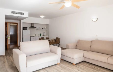 CALVADAP amp 1 - LeibTour: TOP aparthotels in Ibiza