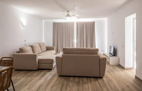 CALVADAP amp 3 - LeibTour: TOP aparthotels in Ibiza