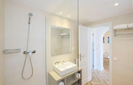 CNSSOAZL 12 - LeibTour: TOP aparthotels in Ibiza