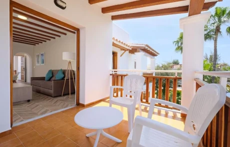 CNSSOAZL 13 - LeibTour: TOP aparthotels in Ibiza