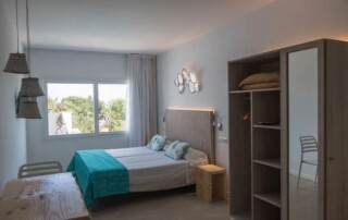 CSTFOR 20 - LeibTour: TOP aparthotels in Ibiza