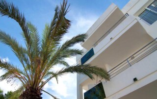 CSTFOR 9 - LeibTour: TOP aparthotels in Ibiza
