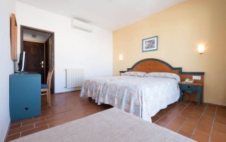 Central cheap Hotel with terrace SANTA EULALIA htl seazme Room2 1 - LeibTour: TOP aparthotels in Ibiza