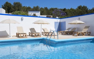 Central cheap Hotel with terrace SANTA EULALIA htl seazme Swimming Pool - LeibTour: TOP aparthotels in Ibiza