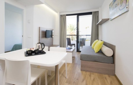 Charming quiet family apartment MARSABAH Living room - LeibTour: TOP aparthotels in Ibiza