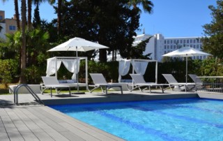 Cheap apartment with pool up to 3 guests PLAYATIV Swimming pool with sun beds - LeibTour: TOP aparthotels in Ibiza