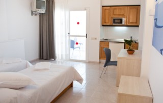 Cheap nice central apartment IBIZA PANAPIB Studio apartment 1 - LeibTour: TOP aparthotels in Ibiza