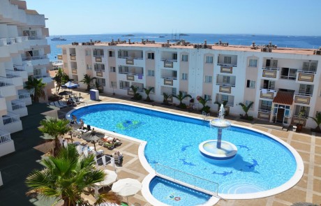 Cheap nice central apartment IBIZA PANAPIB Swimming pool 1 - LeibTour: TOP aparthotels in Ibiza