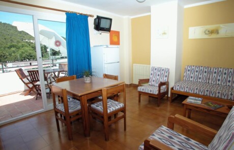 Compact homely apartments and studios EBAPPSE Living room 1 - LeibTour: TOP aparthotels in Ibiza