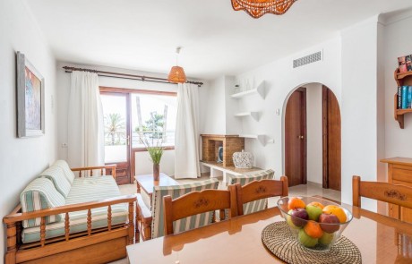 Cozy Apartment with Pool on the beach S.ta Eulalia SEUROS Living Room 4 - LeibTour: TOP aparthotels in Ibiza