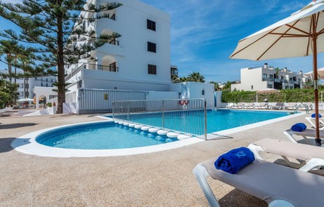 Cozy Apartment with Pool on the beach S.ta Eulalia SEUROS Pool 3 - LeibTour: TOP aparthotels in Ibiza