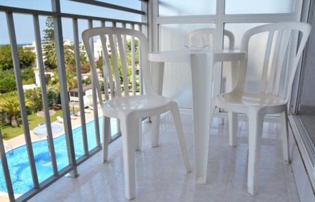 Cozy Apartment with large pool city heart SAN ANTONIO SIRAPSAN Balcony - LeibTour: TOP aparthotels in Ibiza