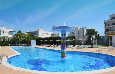 Cozy Apartment with large pool city heart SAN ANTONIO SIRAPSAN Pool 3 - LeibTour: TOP aparthotels in Ibiza
