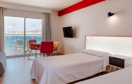 Cozy Nice Apartment with Pool SAN ANTONIO LAKAPT Bedroom New - LeibTour: TOP aparthotels in Ibiza