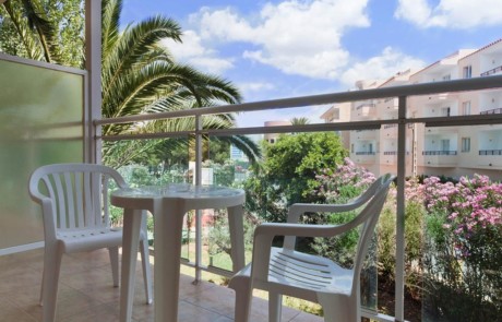 Cozy bright apartment pool SAN ANTONIO BAY SAMARCL Balcony - LeibTour: TOP aparthotels in Ibiza