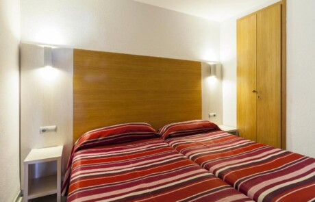 Crazy Party apartment Playa den Bossa IBJTAPT bedroom 5 - LeibTour: TOP aparthotels in Ibiza