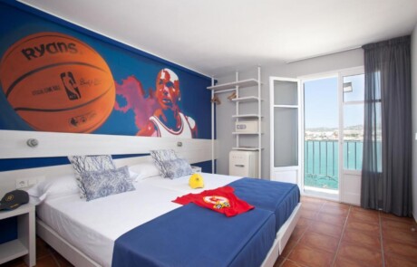 Downtown Stilish Design Room HTL IBRYMAR Bedroom 3 - LeibTour: TOP aparthotels in Ibiza