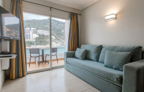 ELPICLLO 1 Bedroom with sea view 2 1 - LeibTour: TOP aparthotels in Ibiza