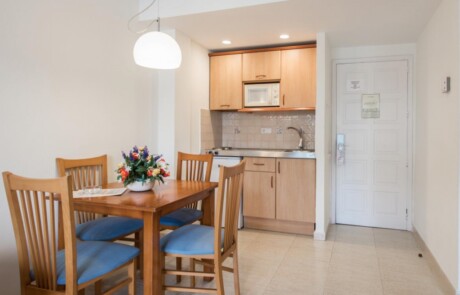 ELPICLLO 3 1 - LeibTour: TOP aparthotels in Ibiza