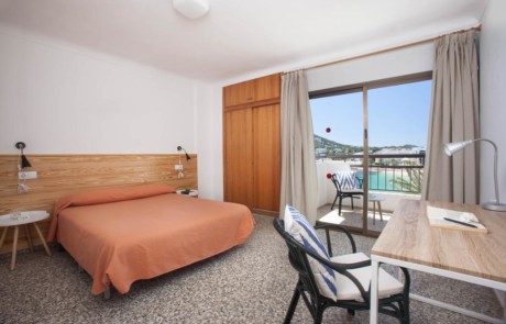 Elegant large and bright Apartment by the sea APBAHSE Bedroom - LeibTour: TOP aparthotels in Ibiza