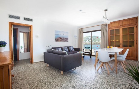 Elegant large and bright Apartment by the sea APBAHSE living Room - LeibTour: TOP aparthotels in Ibiza