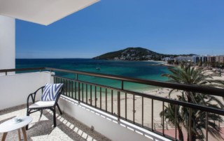 Elegant large and bright Apartment by the sea APBAHSE terrace - LeibTour: TOP aparthotels in Ibiza