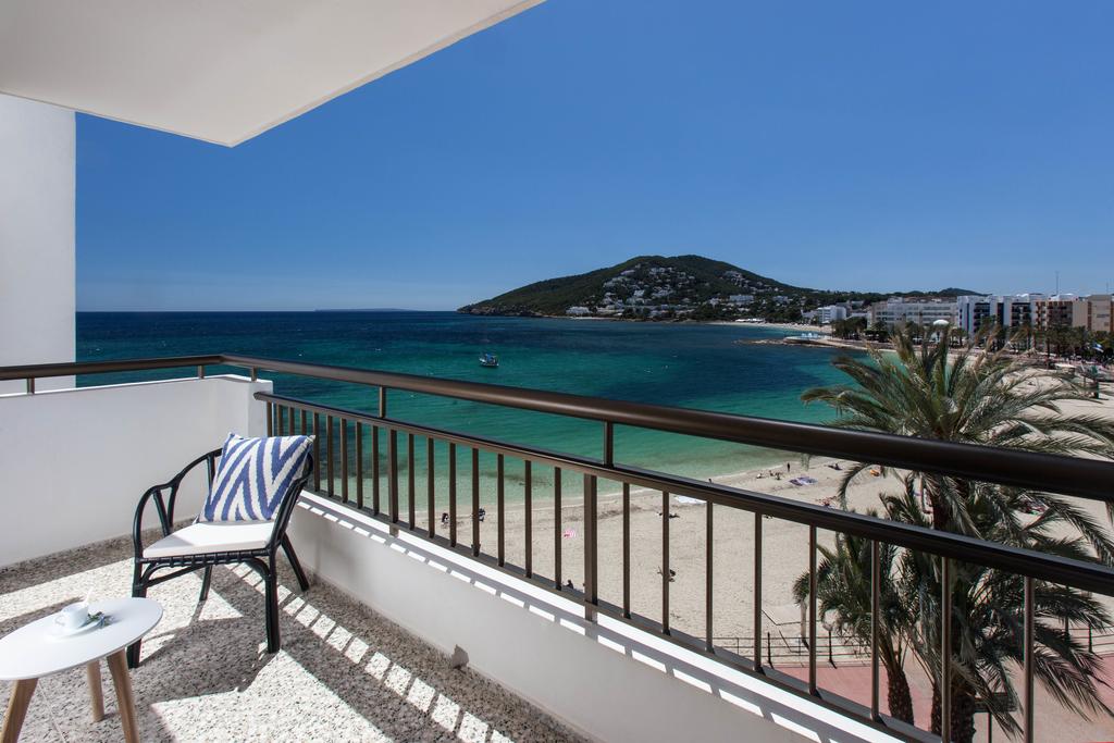 MID SEASON EXCLUSIVE OFFER PROMOTION FOR IBIZA - Leibtour Portfolio: Elegant large and bright holiday apartments by the sea, SANTA EULALIA - Property code: APBAHSE