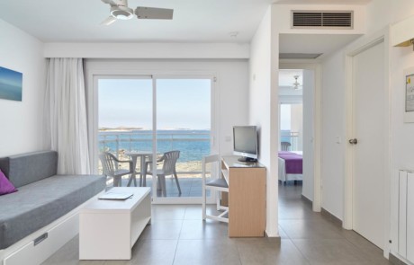 Elegant large apartment with pool NERAPSA Living room3 - LeibTour: TOP aparthotels in Ibiza