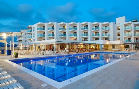 Elegant large apartment with pool NERAPSA Swimming pool3 - LeibTour: TOP aparthotels in Ibiza