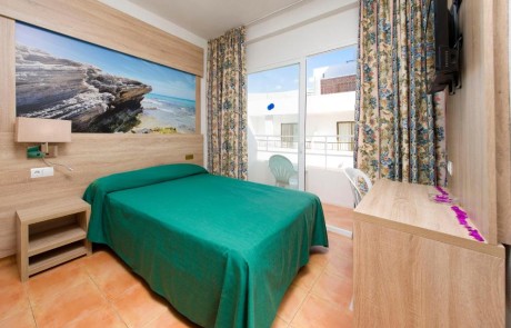 HSTANB CJRT SGL - LeibTour: TOP aparthotels in Ibiza