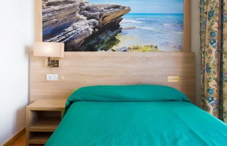 HSTANB CJRT SGL2 - LeibTour: TOP aparthotels in Ibiza