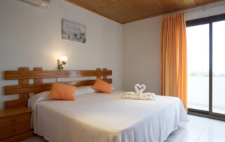 HTL RMRFOR 49 - LeibTour: TOP aparthotels in Ibiza