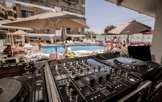 Ibiza Modern Party Apartment with pool IBIZA RYDOWNIB Pool Party - LeibTour: TOP aparthotels in Ibiza