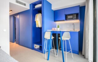 JBQBLUE kitchenette wardrobe - LeibTour: TOP aparthotels in Ibiza