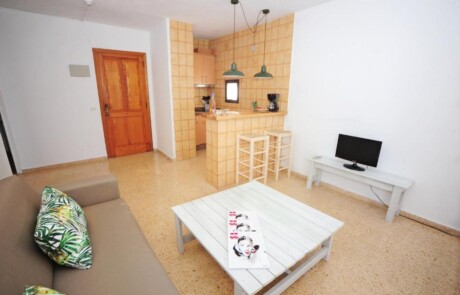 LSCDDOS 15 - LeibTour: TOP aparthotels in Ibiza