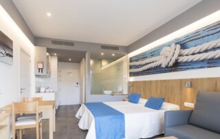 Large comfortable apartment with pool and private parking SEUCALU Bedroom - LeibTour: TOP aparthotels in Ibiza
