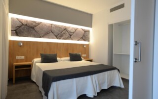 Large comfortable apartment with pool and private parking SEUCALU Bedroom2 - LeibTour: TOP aparthotels in Ibiza